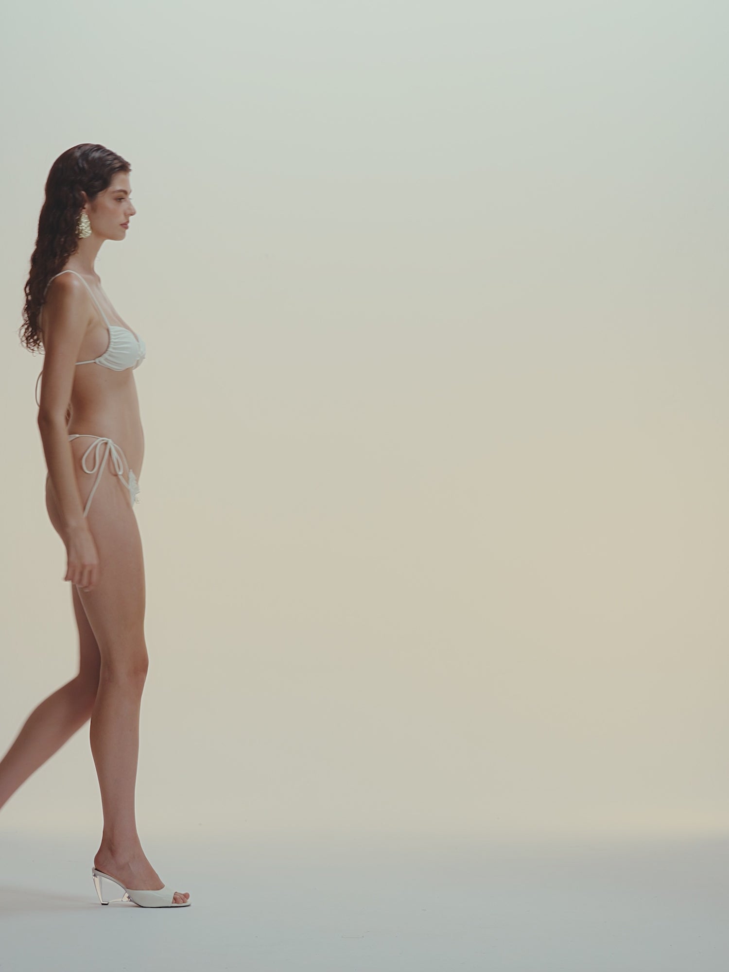 ALBUS KNOTTED BIKINI TOP